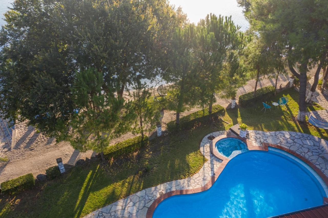 Flisvos Seaside Apartments Lygia  Bagian luar foto